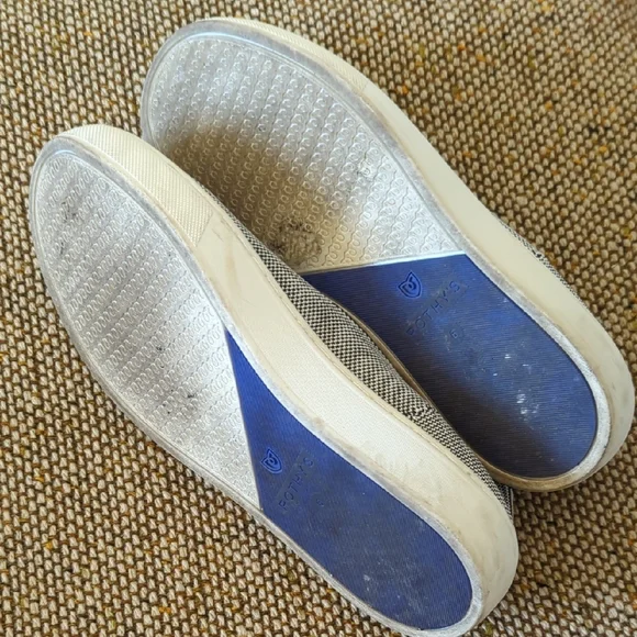 Gray Slip-On Sneakers with Blue Accents - Picture 4 of 4